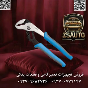 انبر کلاغی ۷ حالته نووا (Nova) مدل NTT-8111 (سایز ۱۰ اینچ / ۲۵۰ میلی‌متر) انبر کلاغی (Water Pump Pliers) مدل NTT-8111 از برند نووا (NOVA)، یک ابزار همه‌کاره و قدرتمند است که بر اساس استاندارد معتبر DIN ISO 8976 طراحی و ساخته شده است. این انبر به لطف مکانیزم تنظیم دقیق و فک‌های مستحکم، ابزاری ایده‌آل برای لوله‌کش‌ها، مکانیک‌ها، و کاربران صنعتی جهت گرفتن، نگه داشتن و چرخاندن انواع قطعات با اشکال مختلف مانند لوله‌ها، مهره‌ها، پیچ‌ها و اتصالات می‌باشد. ⚙️ ویژگی‌های فنی و عملکردی: ساخته شده از فولاد کروم وانادیوم (Cr-V): بدنه انبر به روش Drop Forged از فولاد آلیاژی کروم وانادیوم تولید شده و به طور کامل سخت‌کاری و حرارت‌دهی شده است. این فرآیند، حداکثر مقاومت در برابر سایش، خوردگی و فشارهای پیچشی بالا را تضمین می‌کند. مکانیزم تنظیم ۷ حالته مفصل (7-Position Groove Joint): مفصل این انبر دارای شیارهای دقیقی است که به کاربر اجازه می‌دهد دهانه فک را در ۷ موقعیت مختلف تنظیم کند. این ویژگی باعث می‌شود فک‌ها در هر اندازه‌ای به صورت موازی باقی بمانند و گیرایی کاملی بر روی قطعه کار ایجاد کنند. فک‌های دندانه‌دار سخت‌کاری شده: دندانه‌های فک‌ها با زاویه مهندسی شده و به روش القایی (Induction Hardened) سخت‌کاری شده‌اند. این طراحی یک اثر خود-قفل‌شونده (Self-Locking) ایجاد می‌کند که از لغزش بر روی سطوح صاف، گرد و شش‌ضلعی جلوگیری کرده و نیاز به فشار دست کاربر را به حداقل می‌رساند. دسته‌های ارگونومیک با روکش دو جزئی TPR: دسته‌ها دارای طراحی ارگونومیک بوده و با روکش نرم و ضد لغزش TPR (Thermo-Plastic Rubber) پوشانده شده‌اند. این ویژگی راحتی فوق‌العاده‌ای را در استفاده‌های طولانی‌مدت فراهم کرده و از خستگی دست جلوگیری می‌کند. همچنین چسبندگی عالی را حتی در صورت آغشته بودن دست به روغن تضمین می‌نماید. دارای استاندارد GS اروپا: این محصول موفق به دریافت نشان استاندارد GS (Geprüfte Sicherheit) از اروپا شده است که تضمین‌کننده کیفیت ساخت، ایمنی و دوام محصول در شرایط کاری سخت می‌باشد. طراحی محافظ انگشت (Anti-Pinch Guard): طراحی بدنه به گونه‌ای است که از قرار گرفتن انگشتان دست بین دو دسته و آسیب‌دیدگی ناشی از فشرده شدن آن‌ها جلوگیری می‌کند. 📊 جدول مشخصات فنی: مشخصه توضیحات فنی برند نووا (NOVA) کد مدل NTT-8111 نوع ابزار انبر کلاغی / انبر لوله‌گیر (Water Pump Pliers) طول کامل ۲۵۰ میلی‌متر (کلاس سایز ۱۰ اینچ) حداکثر ظرفیت دهانه ~ ۴۸ میلی‌متر (۱.۸ اینچ) تعداد حالات تنظیم ۷ حالت جنس بدنه فولاد کروم وانادیوم (Cr-V)، فورج شده جنس دسته فلزی با روکش دو جزئی TPR (ضد لغزش) استاندارد ساخت DIN ISO 8976, GS اروپا وزن تقریبی ~ ۳۵۰ گرم 💡 کاربردهای تخصصی: لوله‌کشی و تأسیسات: باز و بسته کردن انواع لوله‌ها، اتصالات گالوانیزه، PVC و مهره‌های بزرگ. مکانیک خودرو: گرفتن و چرخاندن قطعات موتور، شلنگ‌ها، بست‌ها و فیلترها. نگهداری و تعمیرات صنعتی: ابزاری عمومی و کارآمد برای گرفتن انواع قطعات با اشکال نامنظم. کارگاه‌های خانگی و عمومی: یک انبر همه‌فن‌حریف برای انواع پروژه‌های تعمیراتی. 🔗 وب‌سایت: www.ZSAuto.ir 📞 تلفن: 09379684736 | 09376779147 🆔 تلگرام: @zsautoadmin 📸 اینستاگرام: https.instagram.com/ZSAuto.ir 📍 آدرس: تهران، خیابان آزادی، بعد از مترو شادمان، پلاک 399، ساختمان شادمان، طبقه آخر.